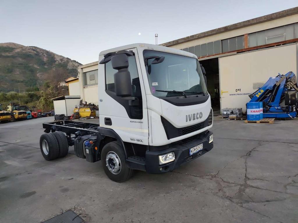 Iveco EUROCARGO 120-190L Foto 8