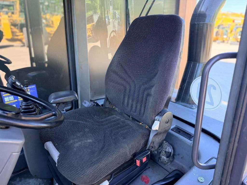 Volvo L30G Foto 25
