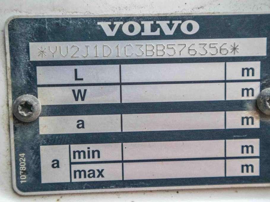 Volvo FM 330+10 pneus/tires-intarder Foto 12