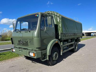 Mercedes-Benz 1017 4X4 ex army reconditioned vendida por Big Machinery