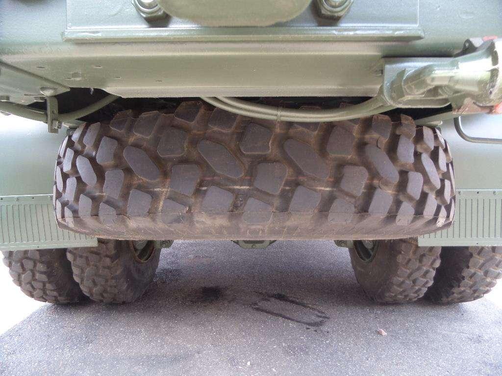 Mercedes-Benz 1017 4X4 ex army reconditioned Foto 12