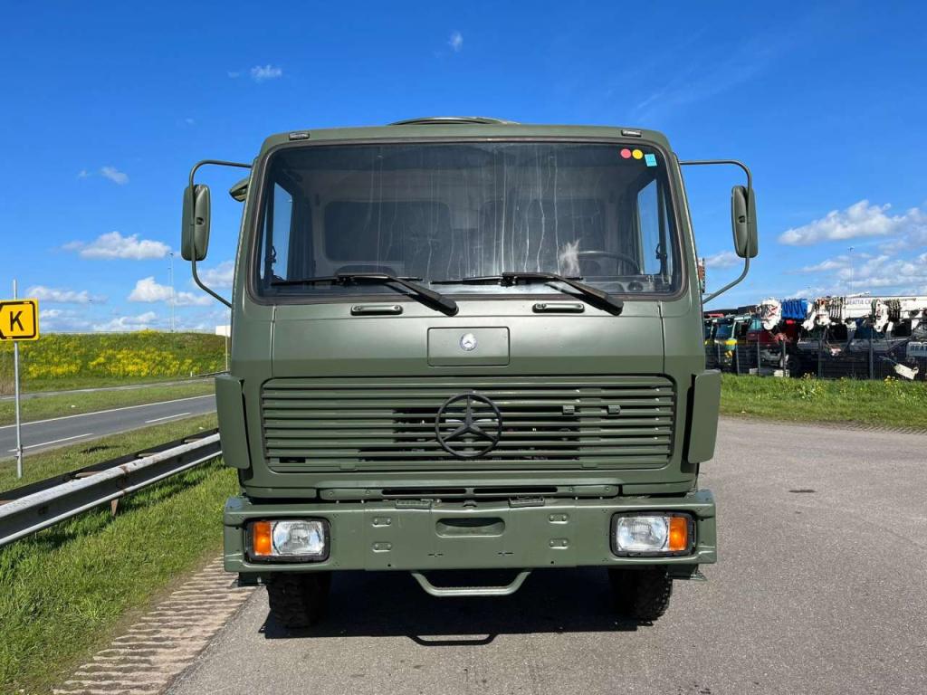 Mercedes-Benz 1017 4X4 ex army reconditioned Foto 3
