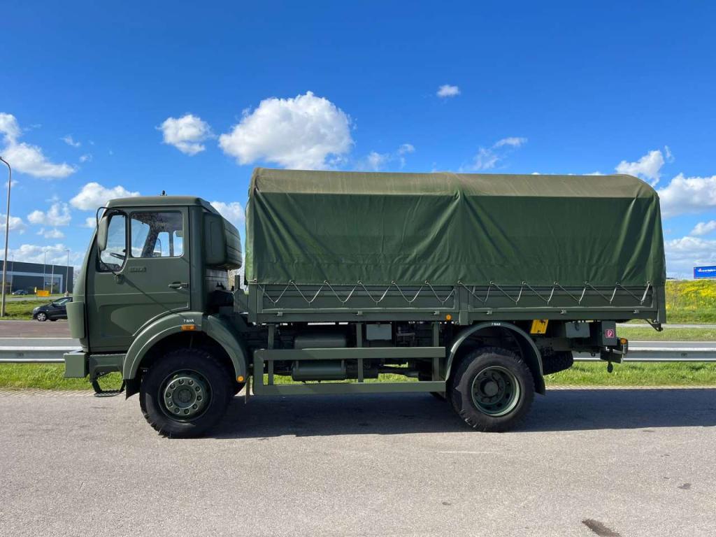 Mercedes-Benz 1017 4X4 ex army reconditioned Foto 8