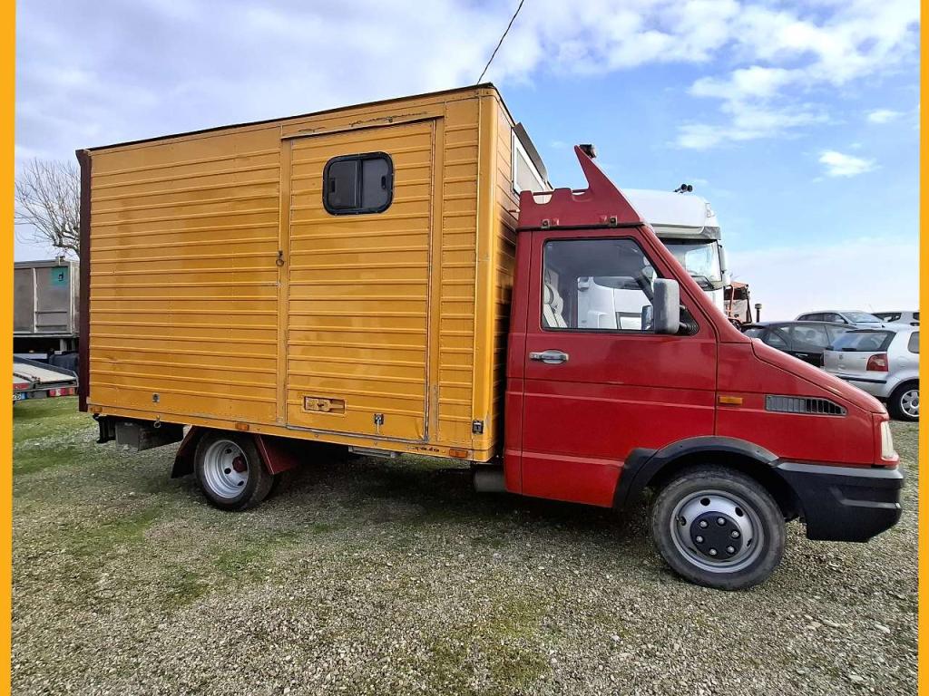 Iveco DAILY 35.10 Foto 1