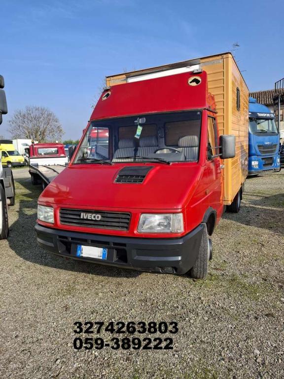 Iveco DAILY 35.10 Foto 4