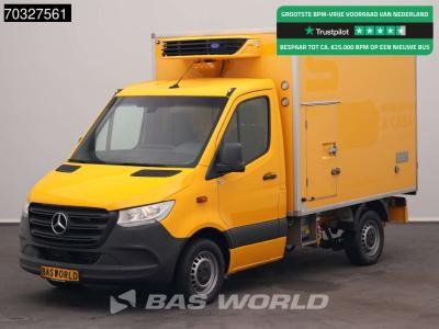 Mercedes Sprinter 314 CDI Bakwagen Gekoeld Vriezer Automaat Carrier Xarios 300 230V Stekker Achterdeuren Air vendida por BAS World B.V.