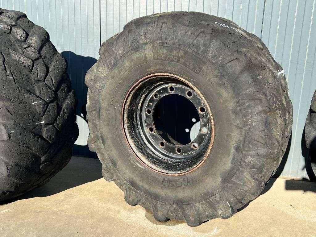 Neumático para Michelin 445/70R19.5 incl. rim Foto 3