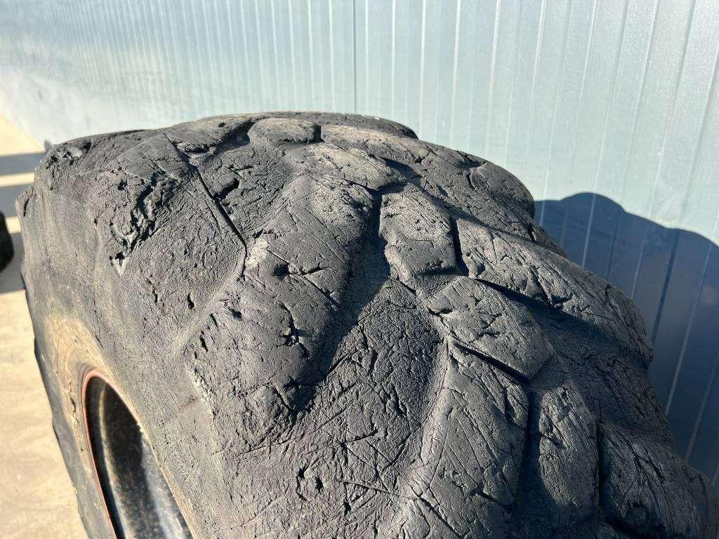 Neumático para Michelin 445/70R19.5 incl. rim Foto 7