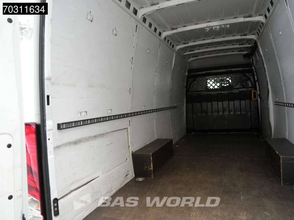 Iveco Daily 35S16 Automaat L3H2 3,5t Trekgewicht Airco Camera Parkeersensoren Euro6 L3 Airco Foto 10