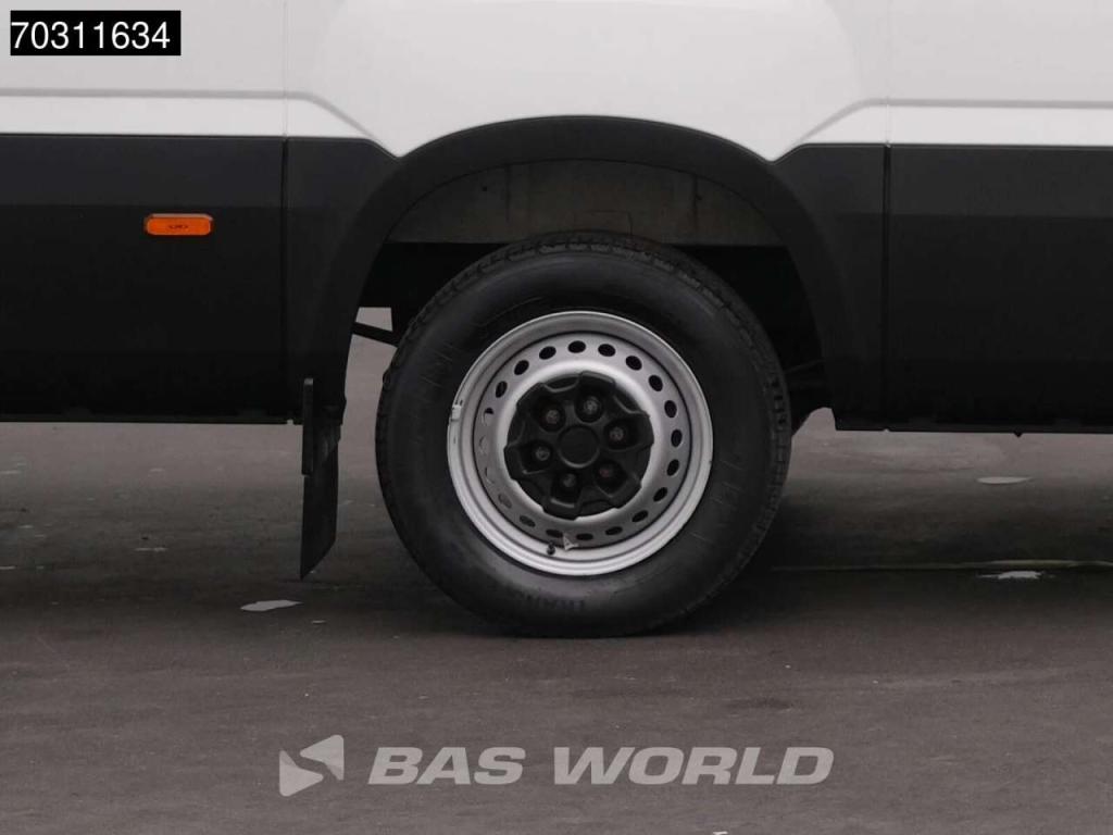Iveco Daily 35S16 Automaat L3H2 3,5t Trekgewicht Airco Camera Parkeersensoren Euro6 L3 Airco Foto 24