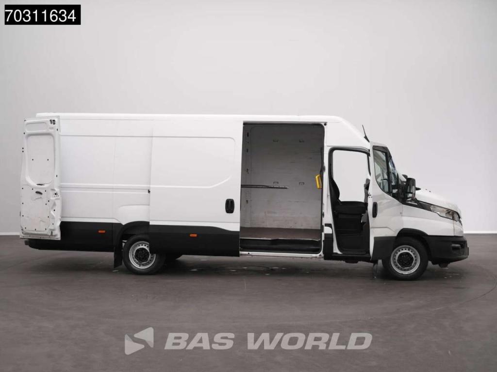 Iveco Daily 35S16 Automaat L3H2 3,5t Trekgewicht Airco Camera Parkeersensoren Euro6 L3 Airco Foto 8