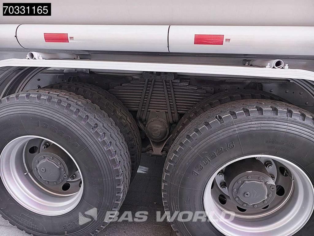 Sinotruk HOWO 371 6X4 Foto 16