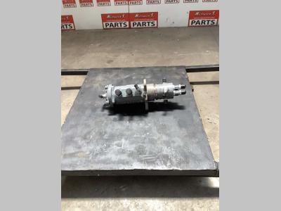 Junta rotativa para Hitachi ZX 135US-7 vendida por Massucco T. Srl Area Ricambi