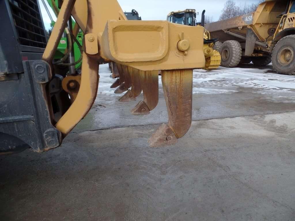 Komatsu GD675-5 Foto 4