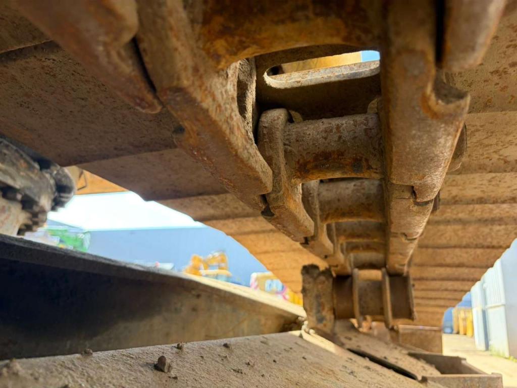 Komatsu PC240 Foto 17