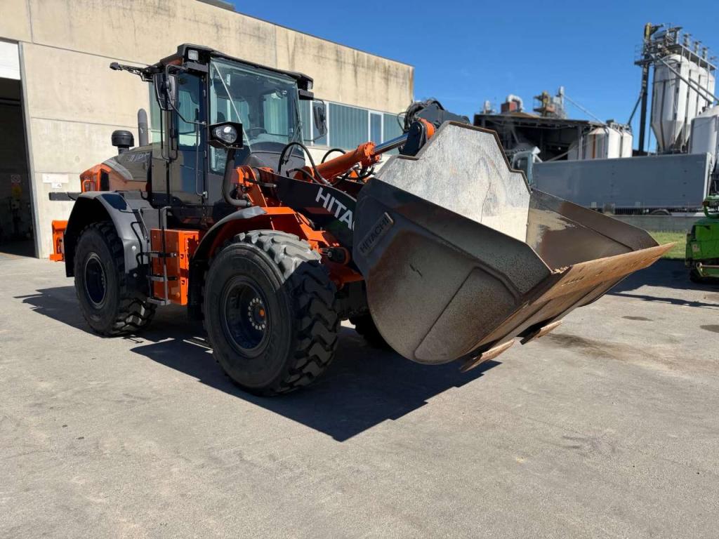 Hitachi zw180-7 Foto 1