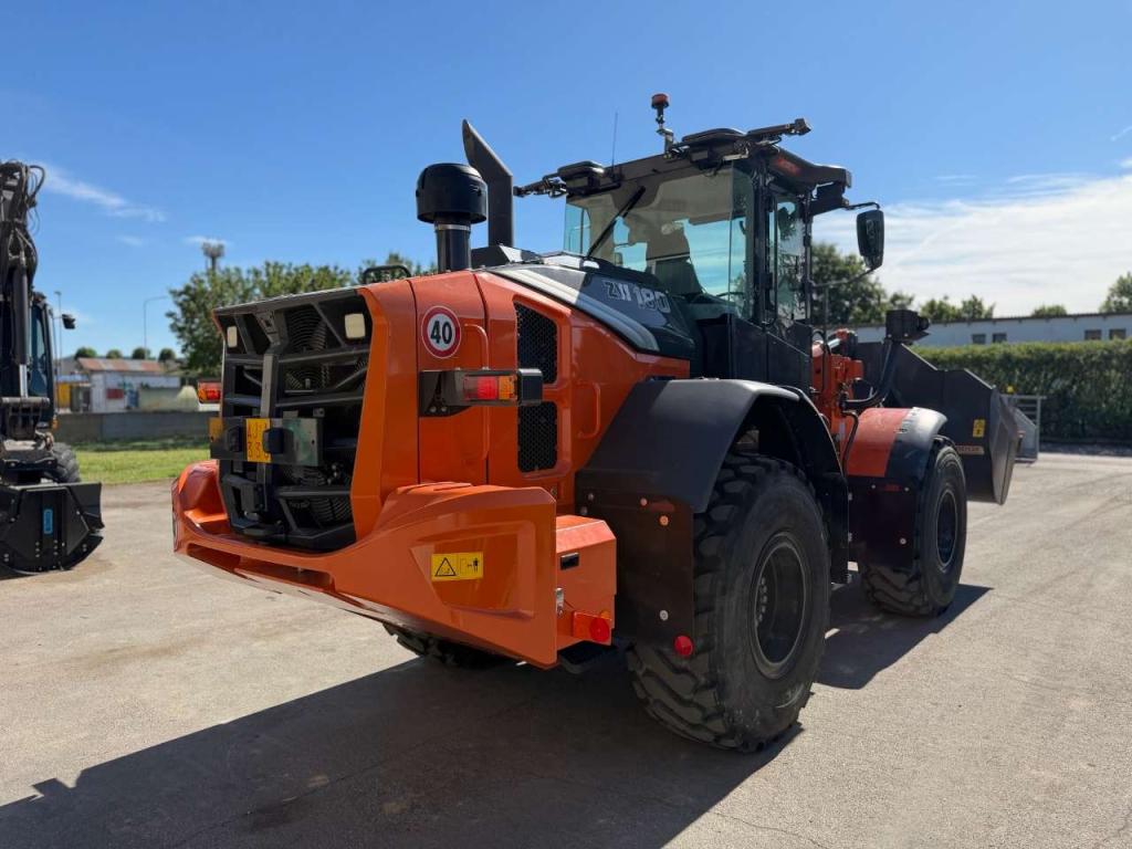 Hitachi zw180-7 Foto 7