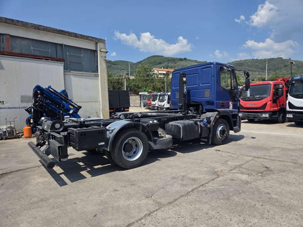 Iveco EUROCARGO CUBE 120-220 Foto 17