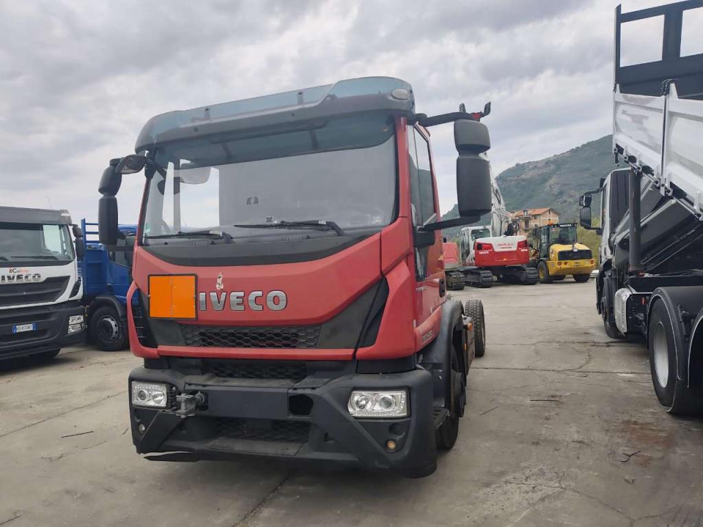 Iveco EUROCARGO 120-250 Foto 17