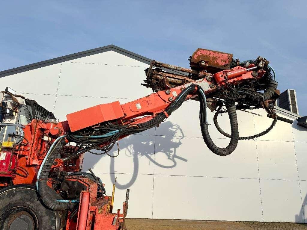 Sandvik DS511-C Roof Bolter 4x4 - Surface Drill Rig Foto 15