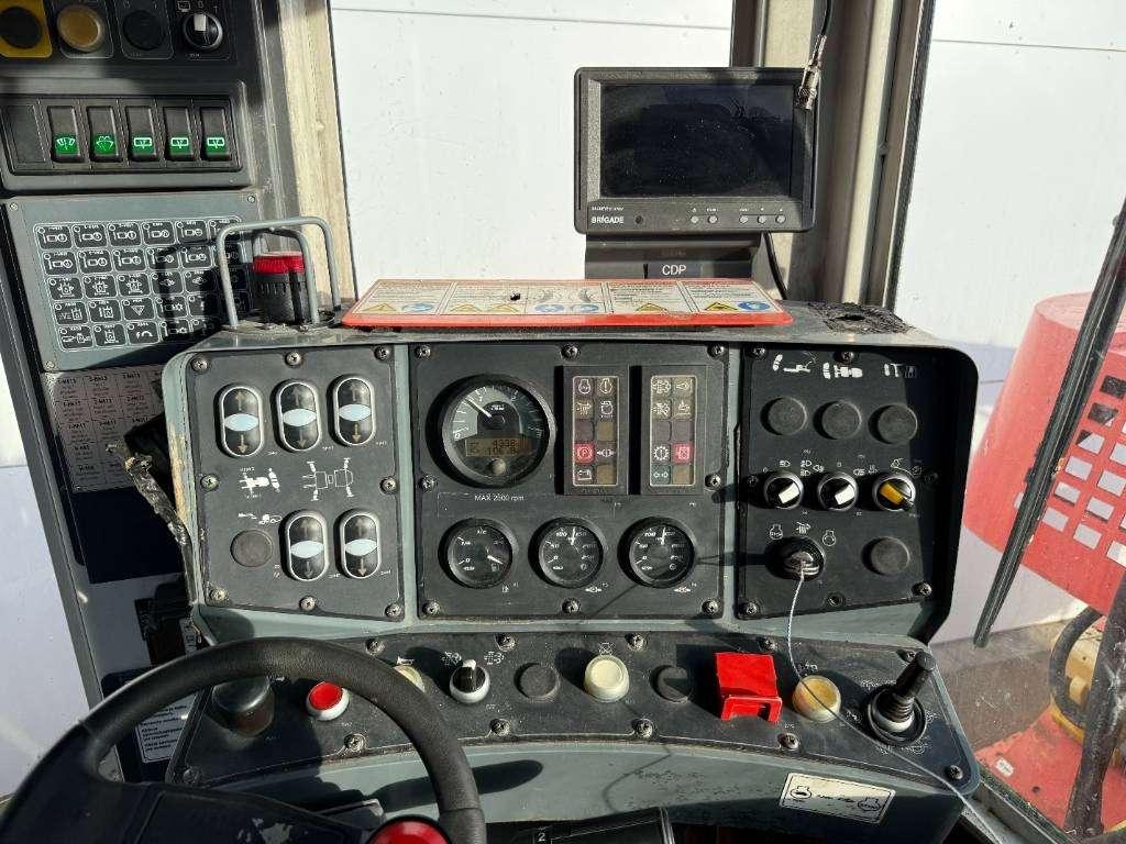 Sandvik DS511-C Roof Bolter 4x4 - Surface Drill Rig Foto 8