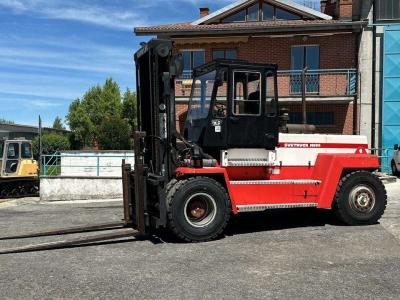 Svetruck 12-120 35 vendida por Massucco T. Srl