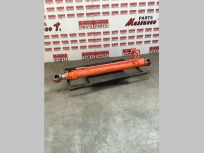 Cilndro de levantamiento para Hitachi EX235 vendida por Massucco T. Srl Area Ricambi