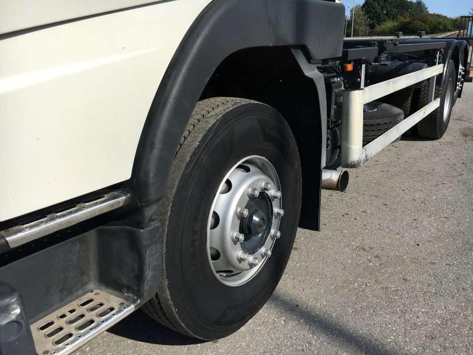 Volvo FH12-420 Foto 4