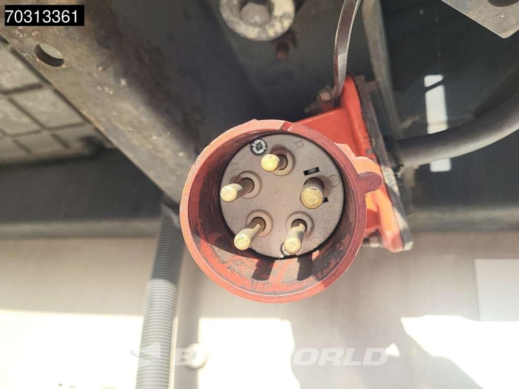 Schmitz SCB*S3B 3 axles Meat Fleisch Doppelverdampfer Foto 8
