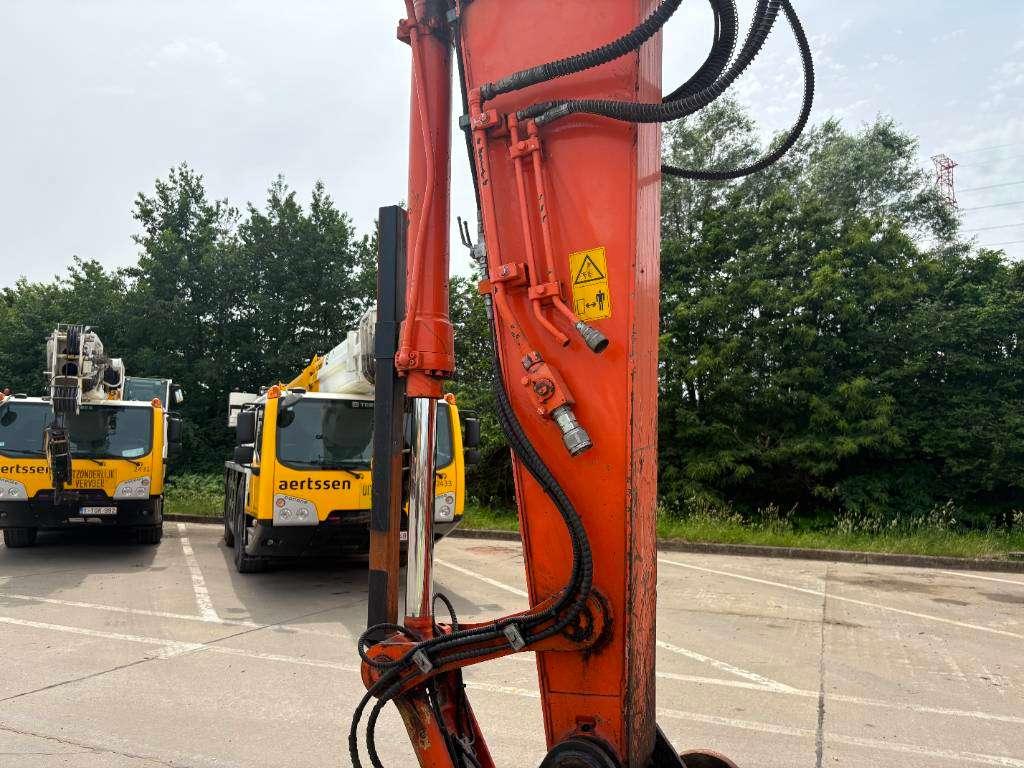 Hitachi ZX 140 W-6 (3 Pieces available) Foto 18