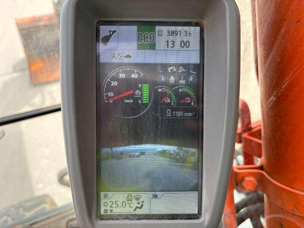 Hitachi ZX 140 W-6 (3 Pieces available) Foto 9