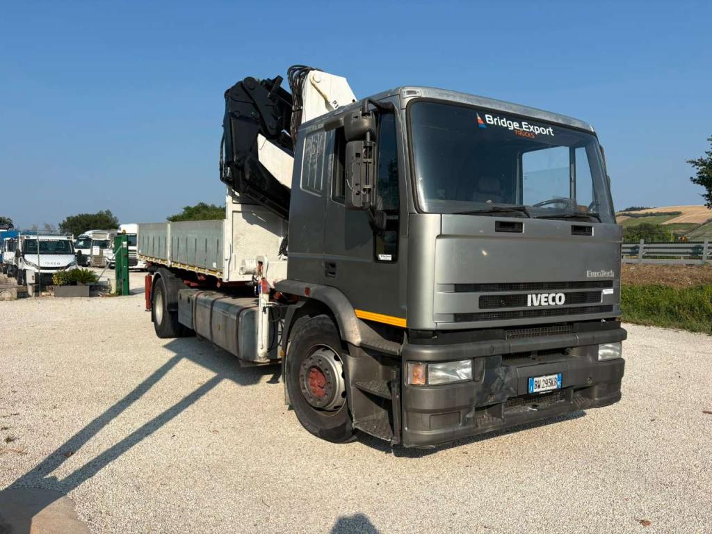 Iveco EUROTECH 190.30 con gru BONFIGLIOLI Foto 3