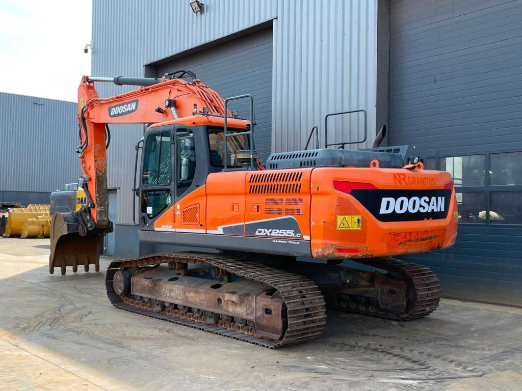 Doosan DX255LC-5 Foto 3