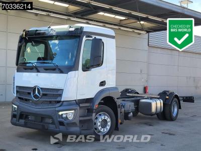 Mercedes-Benz Actros 1835 4X2 NEW chassis 5200mm wheelbase Full Air suspension Automatic Euro 6 vendida por BAS World B.V.