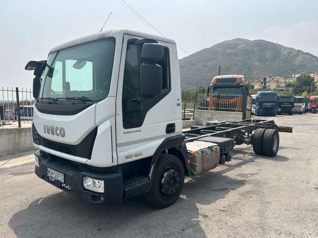 Iveco EUROCARGO 120-190L Foto 18