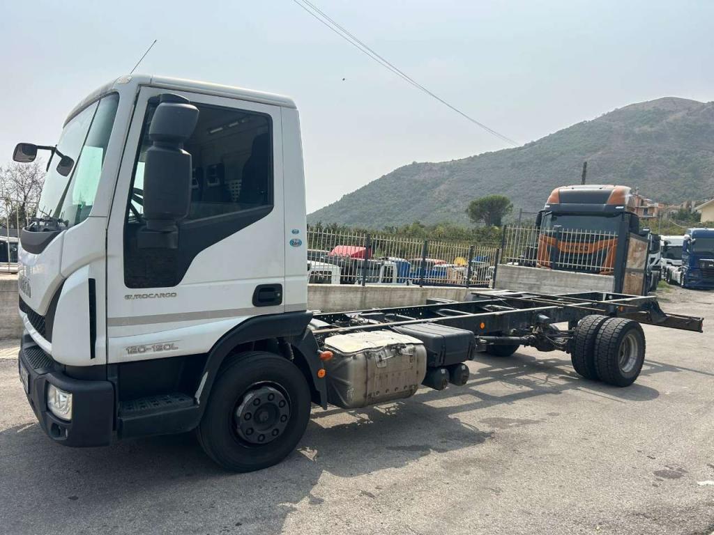 Iveco EUROCARGO 120-190L Foto 9