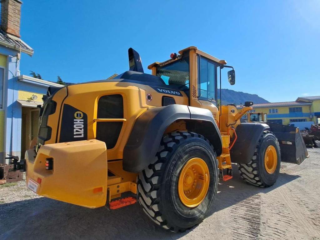 Volvo L120H Foto 3