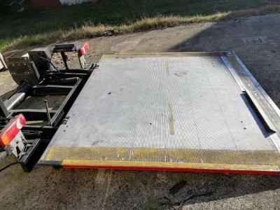 Dautel Trampilla elevadora vendida por PSL Autocarri Srl