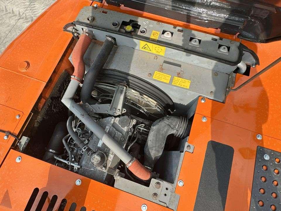 Hitachi ZX210LC-3 SLF Foto 10