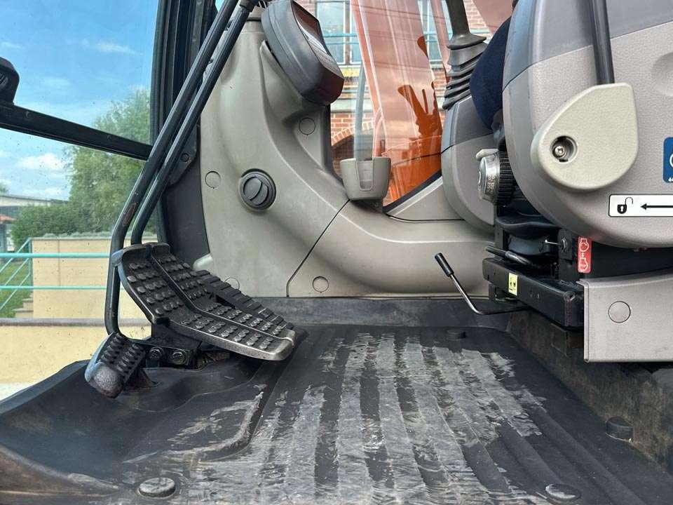 Hitachi ZX210LC-3 SLF Foto 14