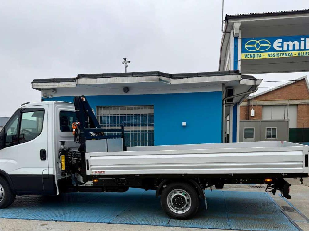 Fiat Iveco 35-140 Foto 2