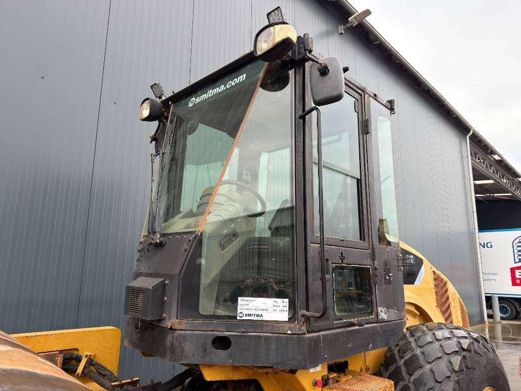 Caterpillar CS76 XT Foto 1