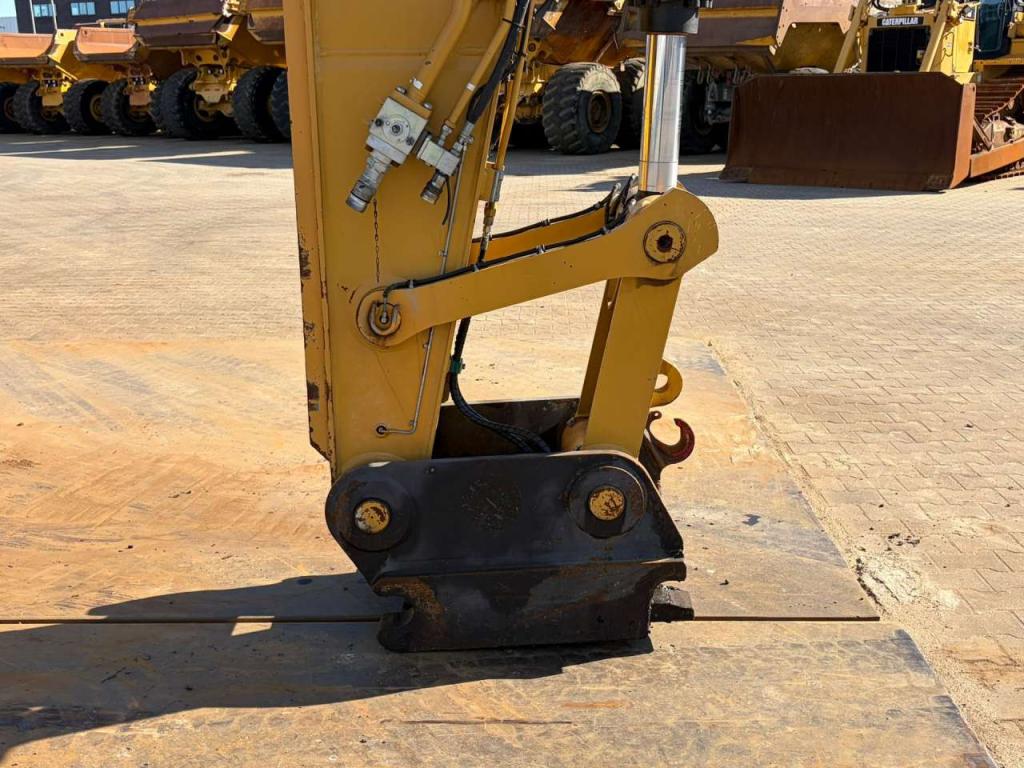 Caterpillar 330 Foto 10