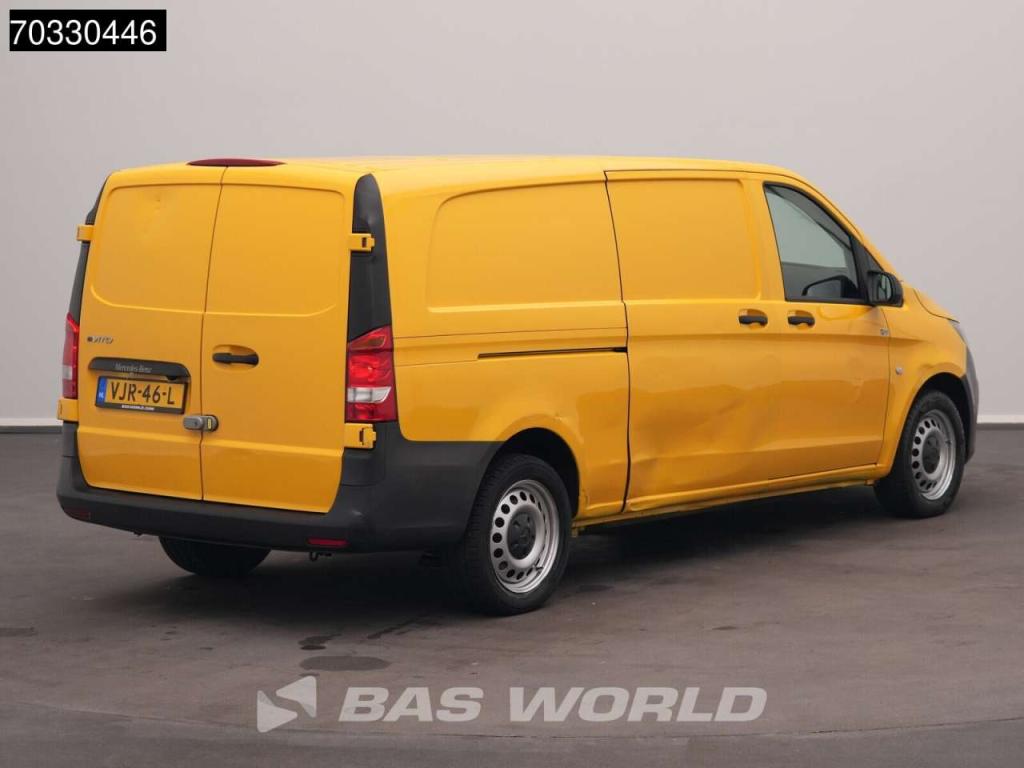 Mercedes-Benz eVito Elektrisch 41kWh 150km WLTP Airco Camera APK 03-2027 Airco Foto 2