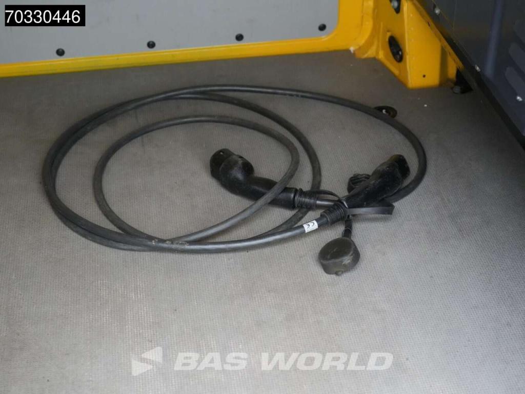 Mercedes-Benz eVito Elektrisch 41kWh 150km WLTP Airco Camera APK 03-2027 Airco Foto 23