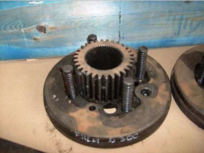 Freno para Caterpillar D300D vendida por CERVETTI TRACTOR Srl