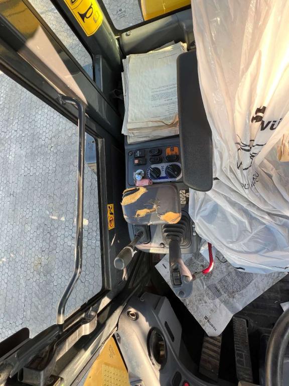 Komatsu WA250PZ-6 Foto 16