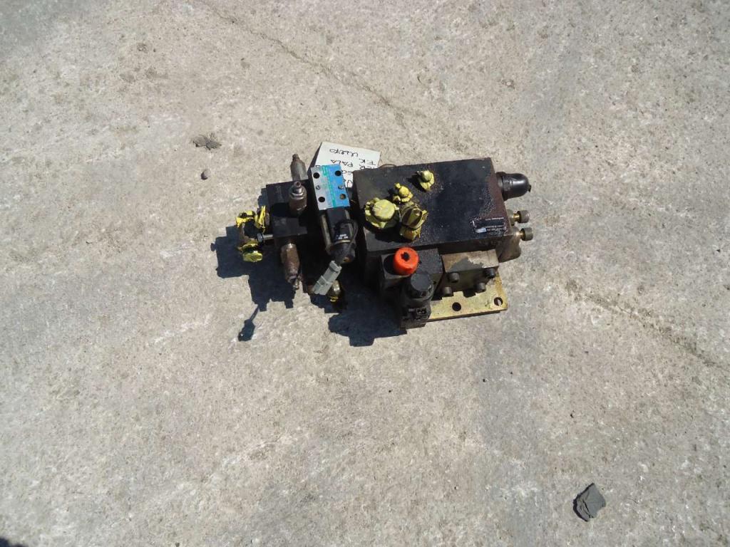 Válvula anti-escora para Fiat Kobelco W270 Foto 1