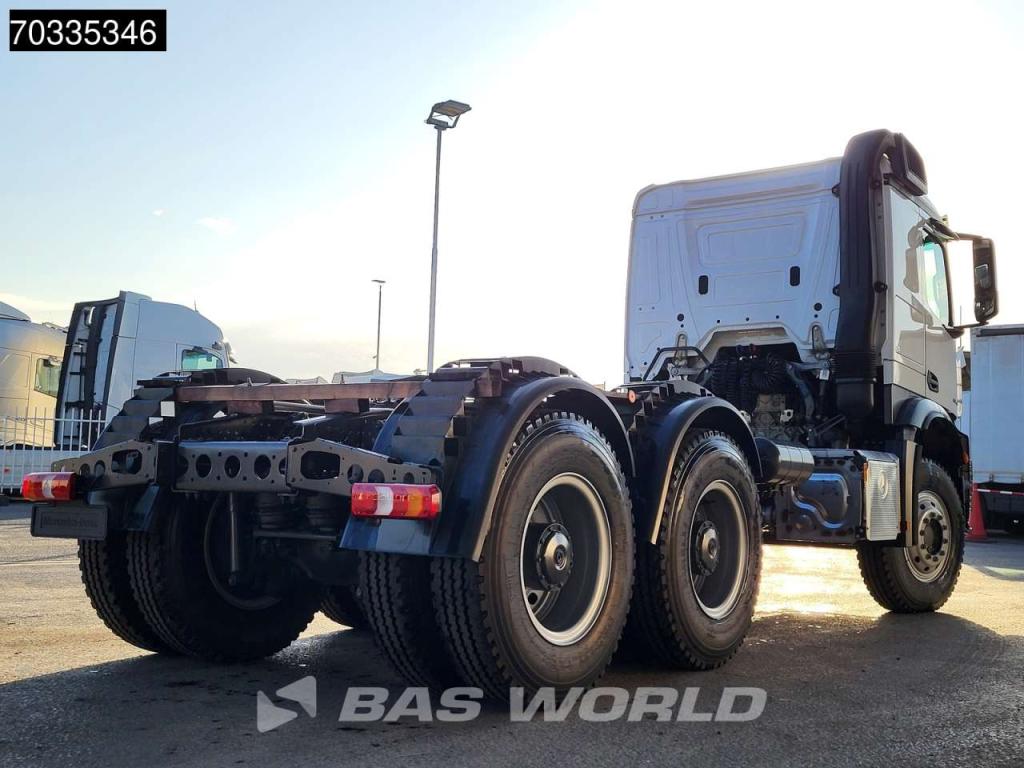 Mercedes-Benz Actros 3345 6X4 NEW! ClassicSpace Big-Axles Euro 5 Foto 9