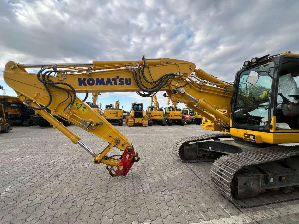 Komatsu PC210NLC-11E0 Foto 1